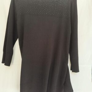 Cable-gauge Women's Black Sweater, lightweight with sequins, size large,